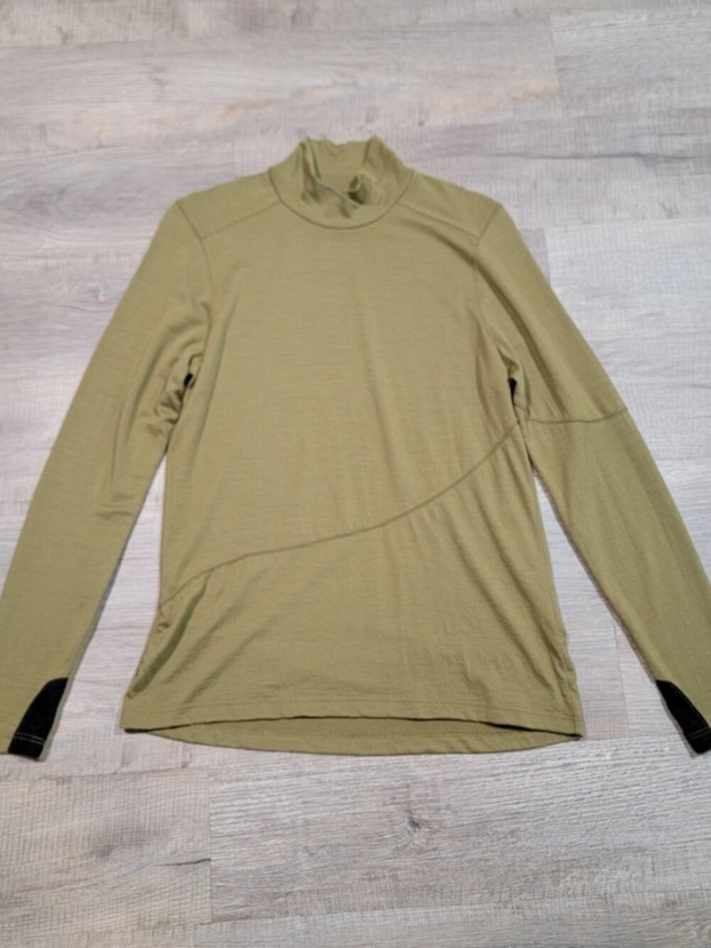 IBEX Womens Zque Certified Merino Wool Base Layer Size Large Green Mock Neck